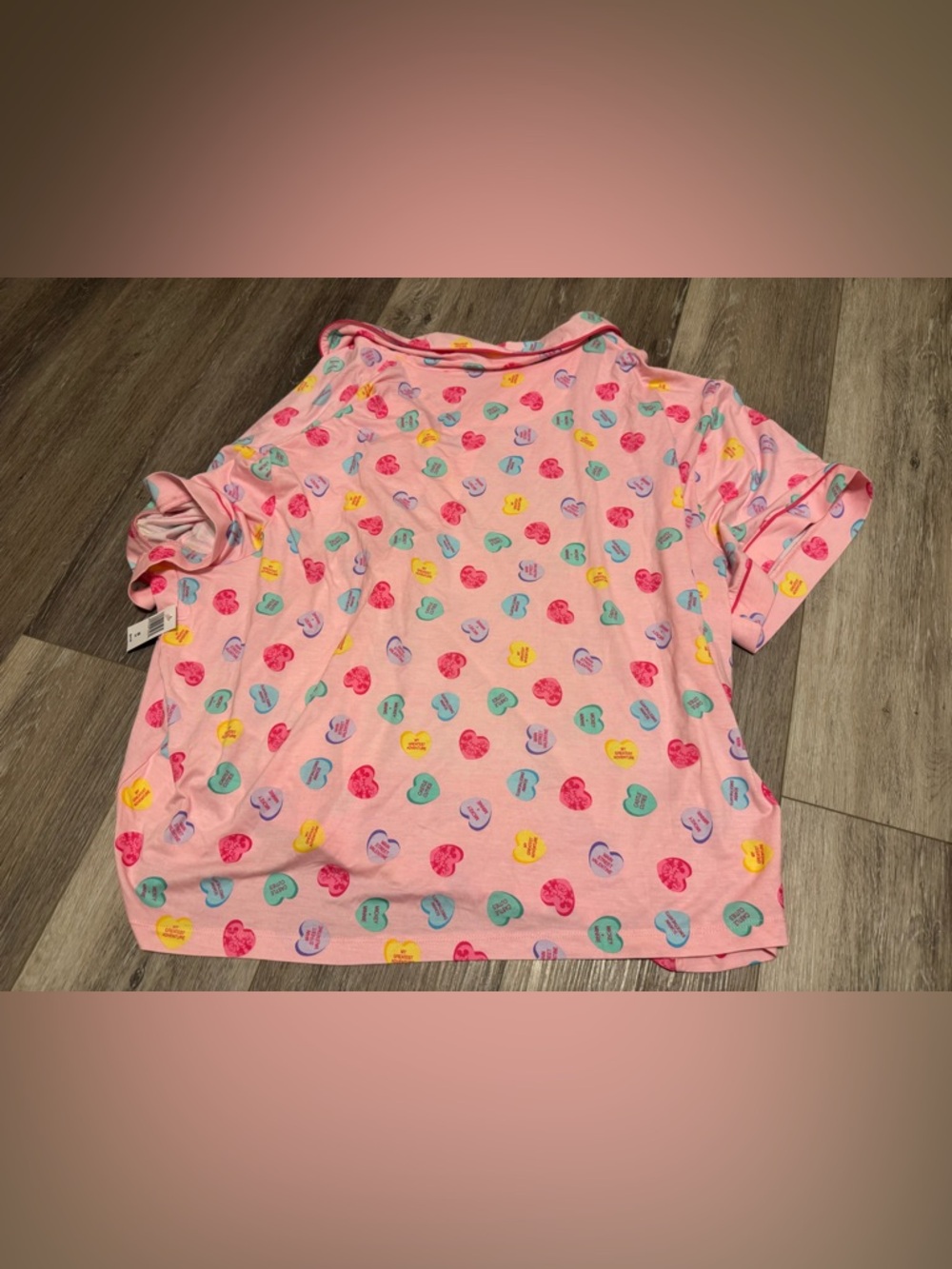 READ CAREFULLY! Disney Parks Valentines PJ’s Short Sleeve Top 2X Pants 3X NWT! - Picture 9 of 10
